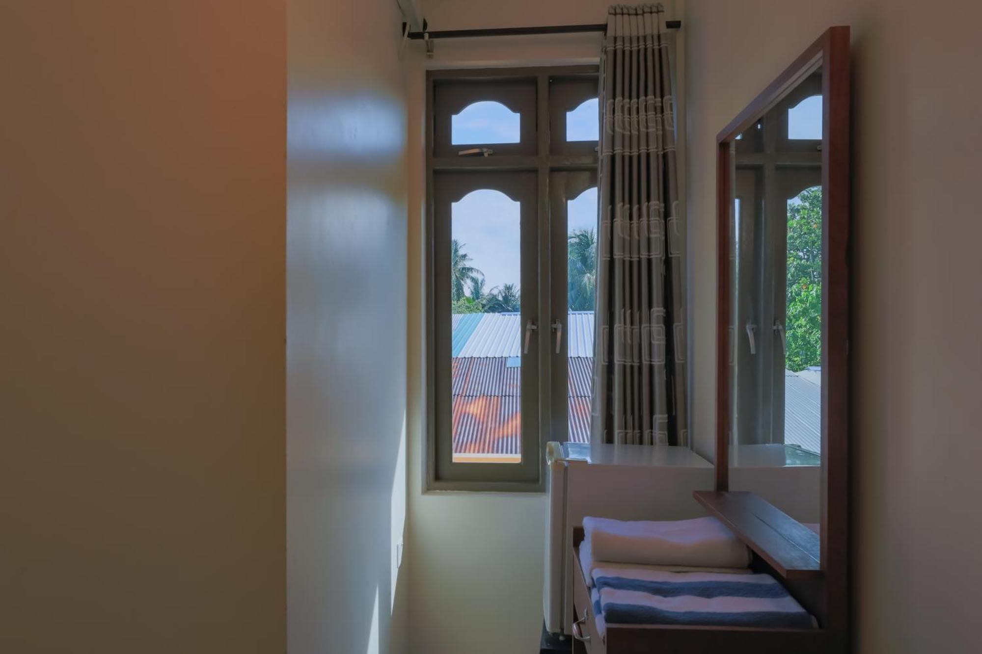 Nemo Inn Omadhoo Экстерьер фото